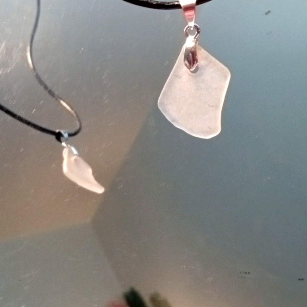 H historic Hawaiian sea glass necklace
